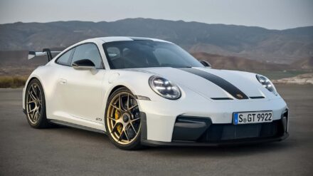 بورش 911 GT3 موديل 2025 فيس ليفت ينطلق بتحديثات جمالية وميكانيكية وسعر أغلى بكثير بورش 911 GT3 موديل 2025 فيس ليفت ينطلق بتحديثات جمالية وميكانيكية وسعر أغلى بكثير