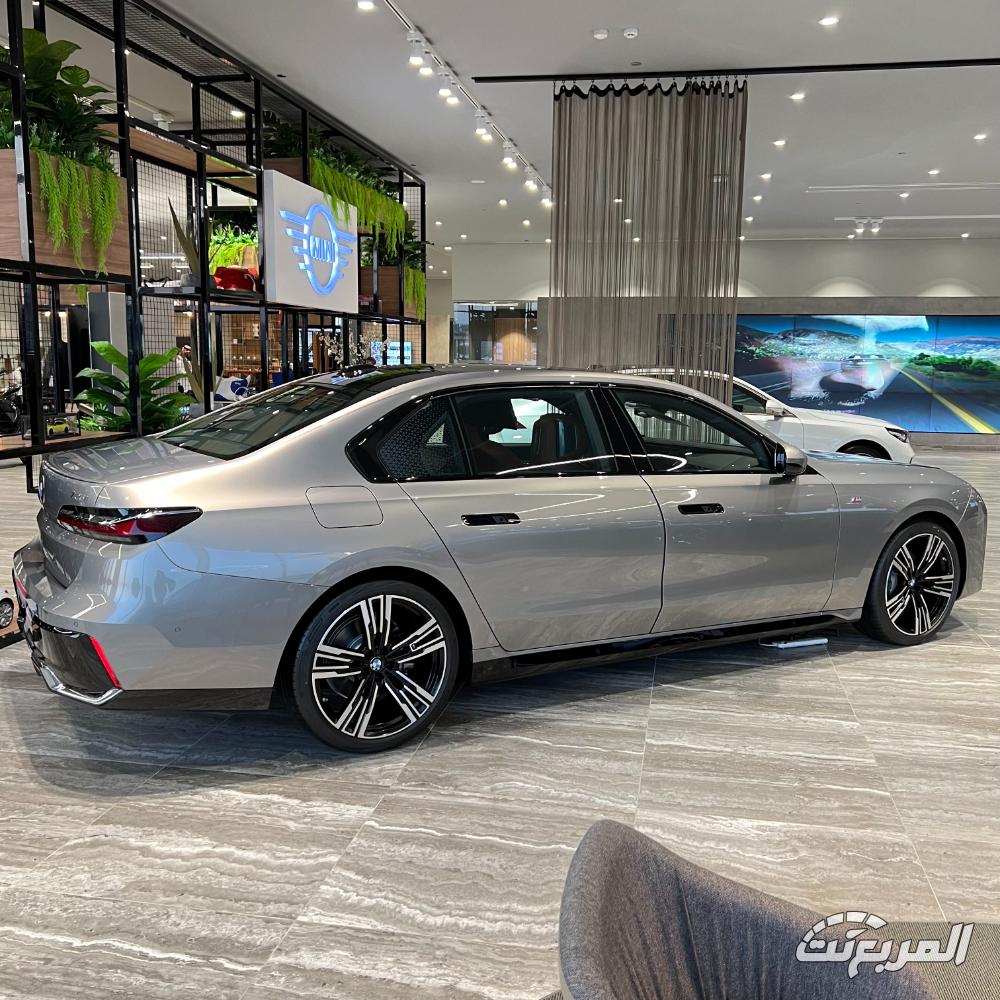 بي-ام-دبليو-الفئة-السابعة-المربع-نت-18-2