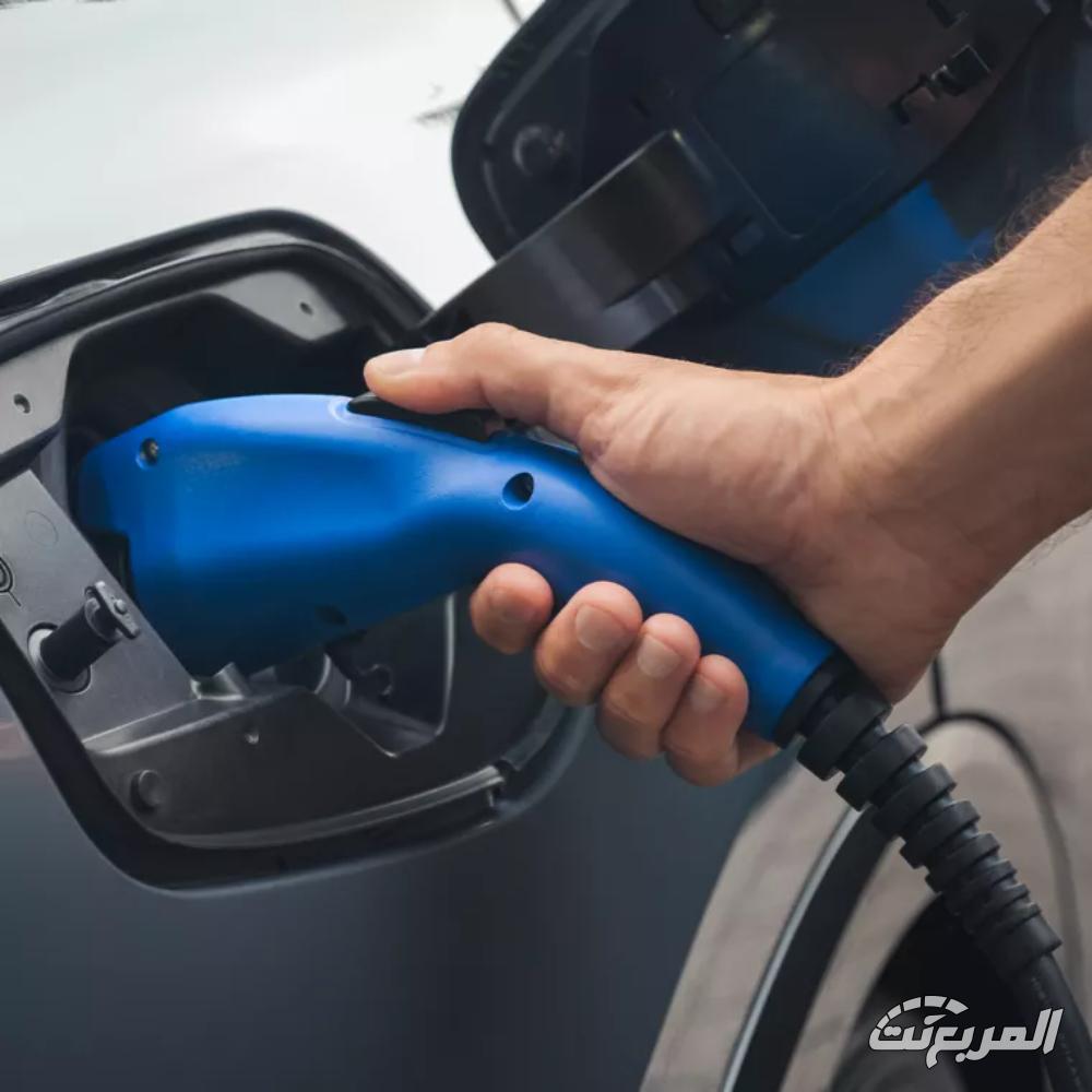 تويوتا-بريوس-برايم-المربع-نت-9