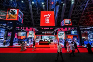 عبداللطيف جميل للسيارات تستعرض أحدث التطورات في مجال التنقل وتحتفي بأبرز إنجازات رياضة المحركات في السعودية خلال مشاركتها في معرض جدة الدولي للسيارات 2024 عبداللطيف جميل للسيارات تستعرض أحدث التطورات في مجال التنقل وتحتفي بأبرز إنجازات رياضة المحركات في السعودية خلال مشاركتها في معرض جدة الدولي للسيارات 2024 11