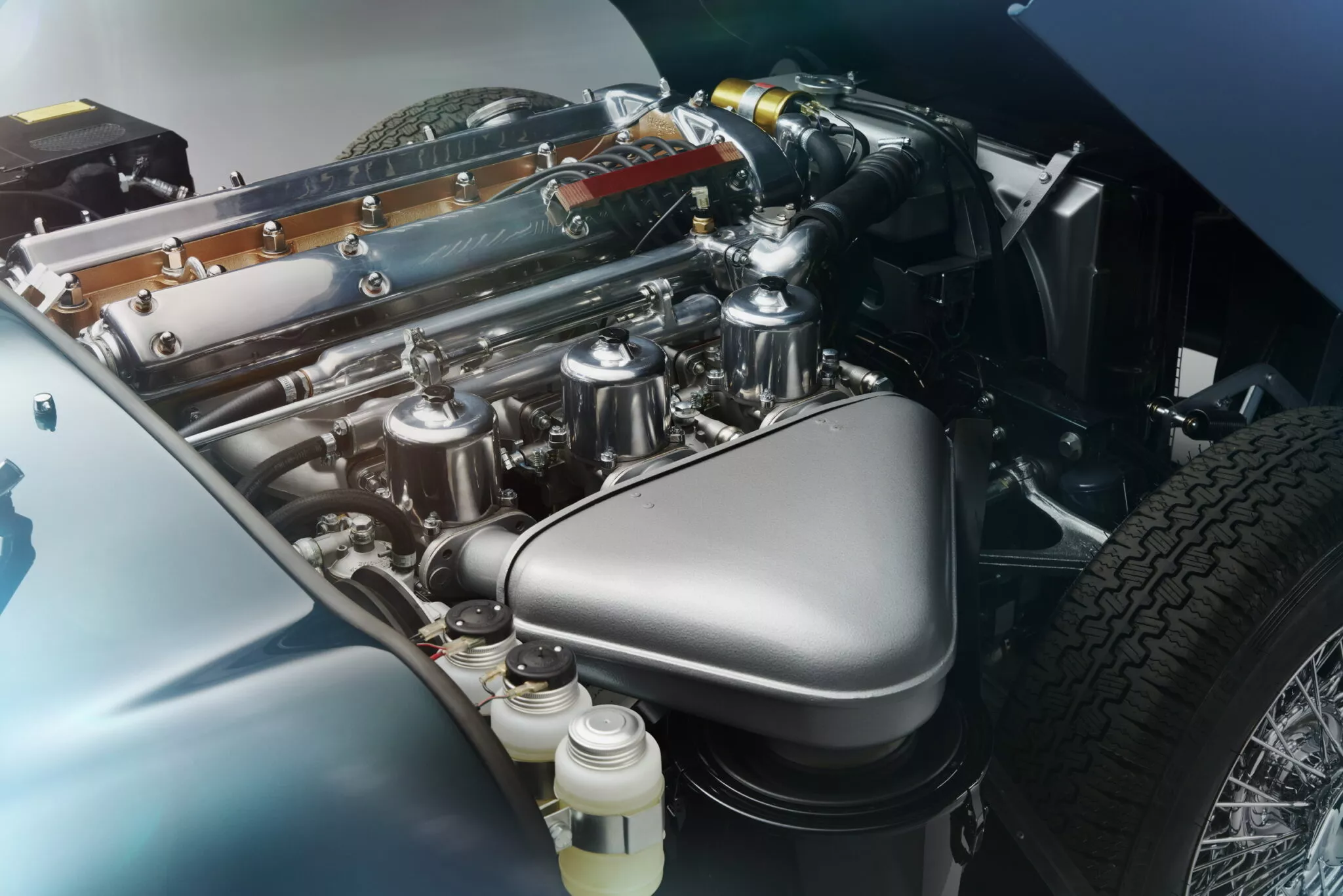 جاكوار E-Type الأسطورية تعود للحياة في إصدار عصري حصري للغاية جاكوار E-Type الأسطورية تعود للحياة في إصدار عصري حصري للغاية 13