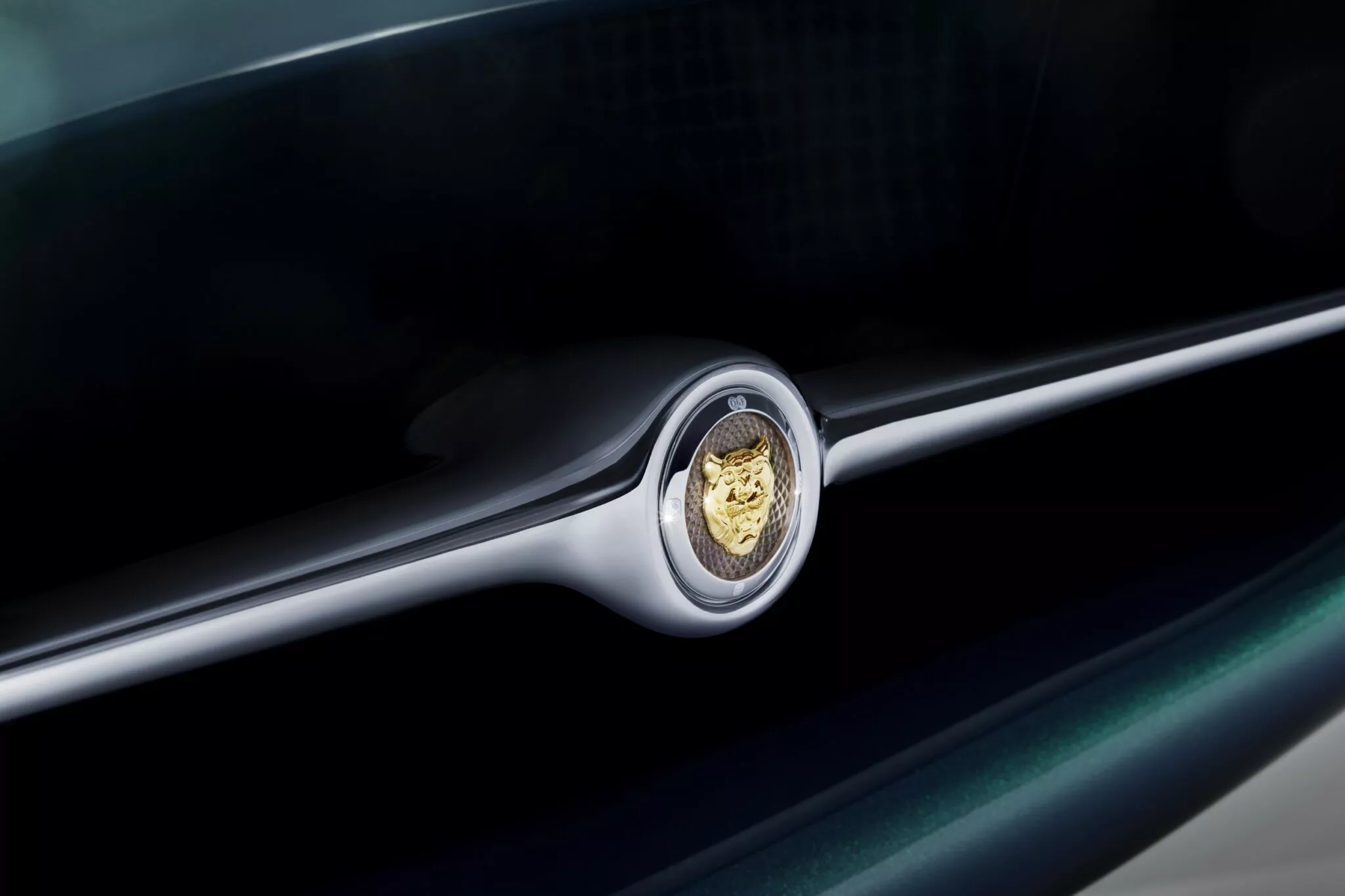 جاكوار E-Type الأسطورية تعود للحياة في إصدار عصري حصري للغاية جاكوار E-Type الأسطورية تعود للحياة في إصدار عصري حصري للغاية 3