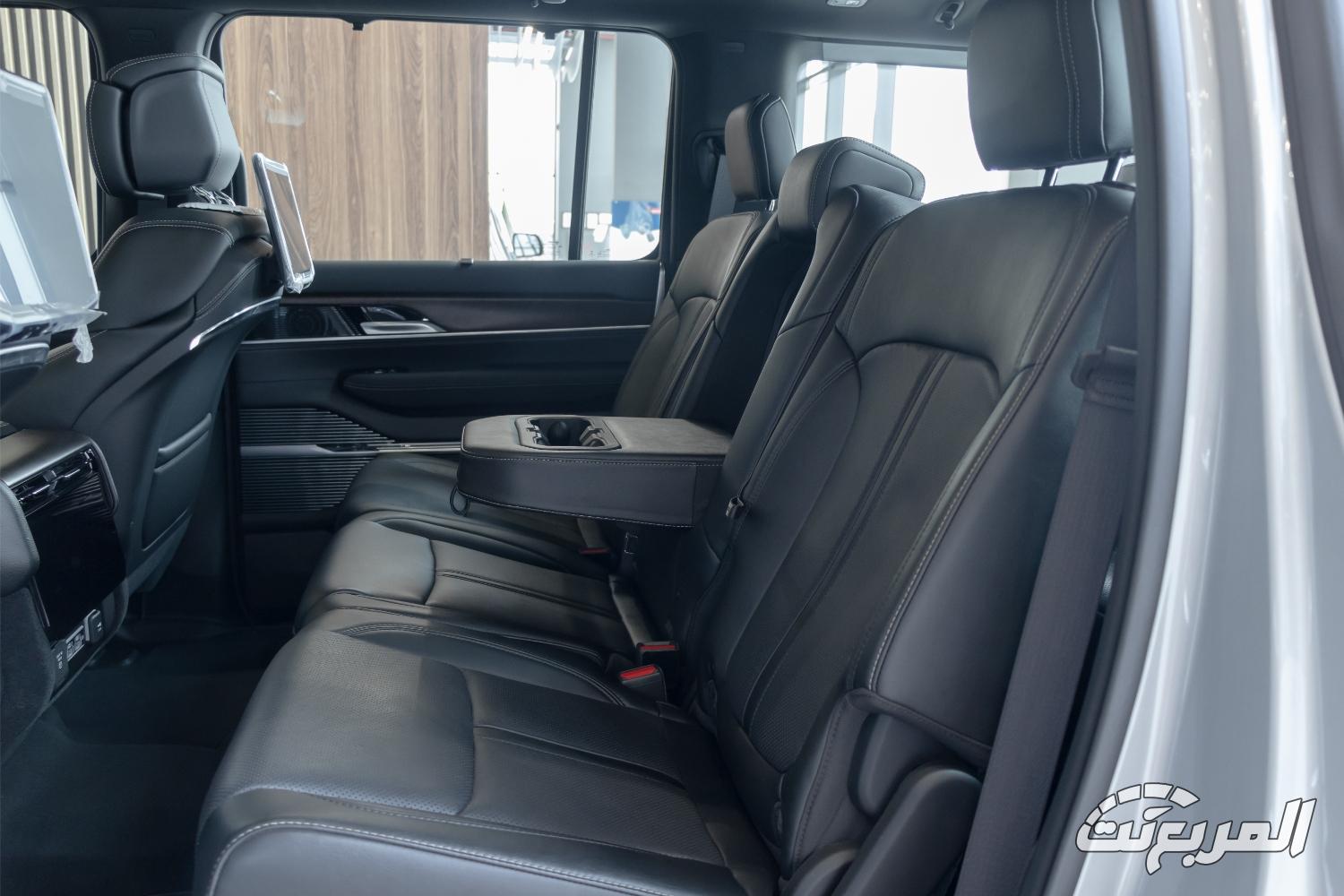 جيب-جراند-واجونيور-2023-المربع-نت-10-2