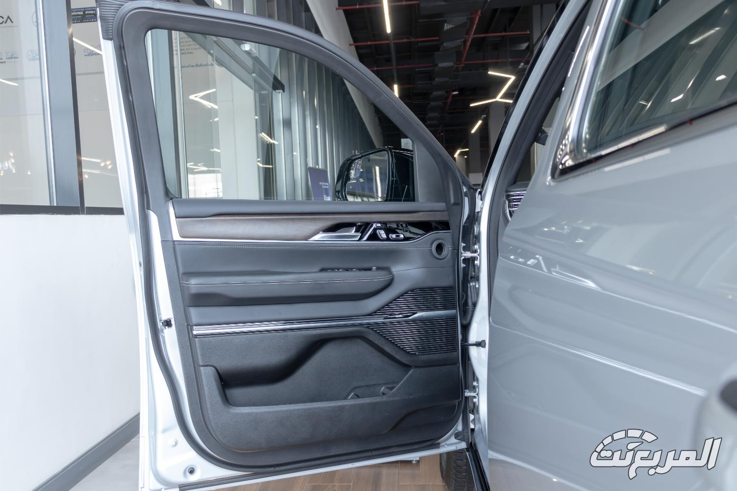 جيب-جراند-واجونيور-2023-المربع-نت-25-2