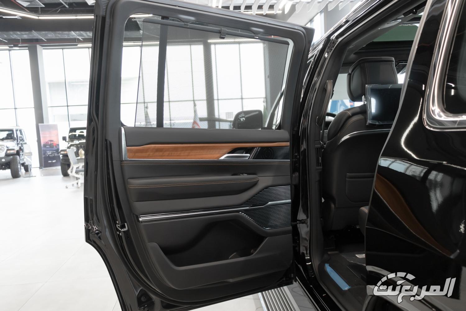 جيب-جراند-واجونيور-المربع-نت-19