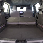 renault-r4-e-tech-techno-bleue-photo-10