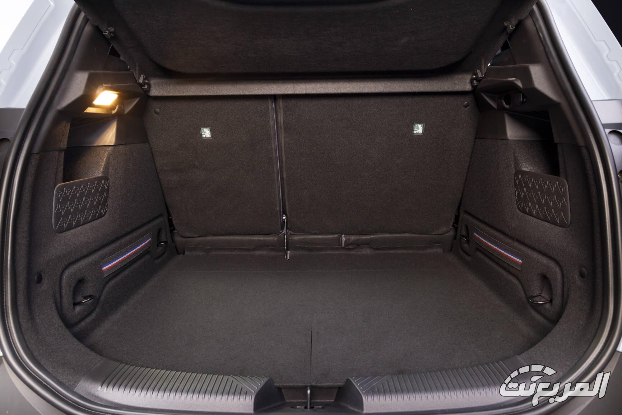 renault-r4-e-tech-techno-bleue-photo-12