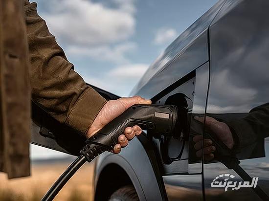 مواصفات لكزس RZ موديل 2025 بجميع الفئات والأسعار المتوفرة وأبرز العيوب والمميزات صور لكزس RZ موديل 2025 بجودة عالية من الداخل والخارج والألوان المتوفرة