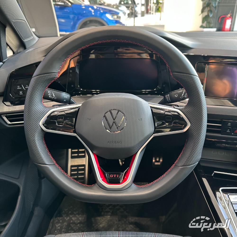 فولكس-واجن-جولف-المربع-نت-12