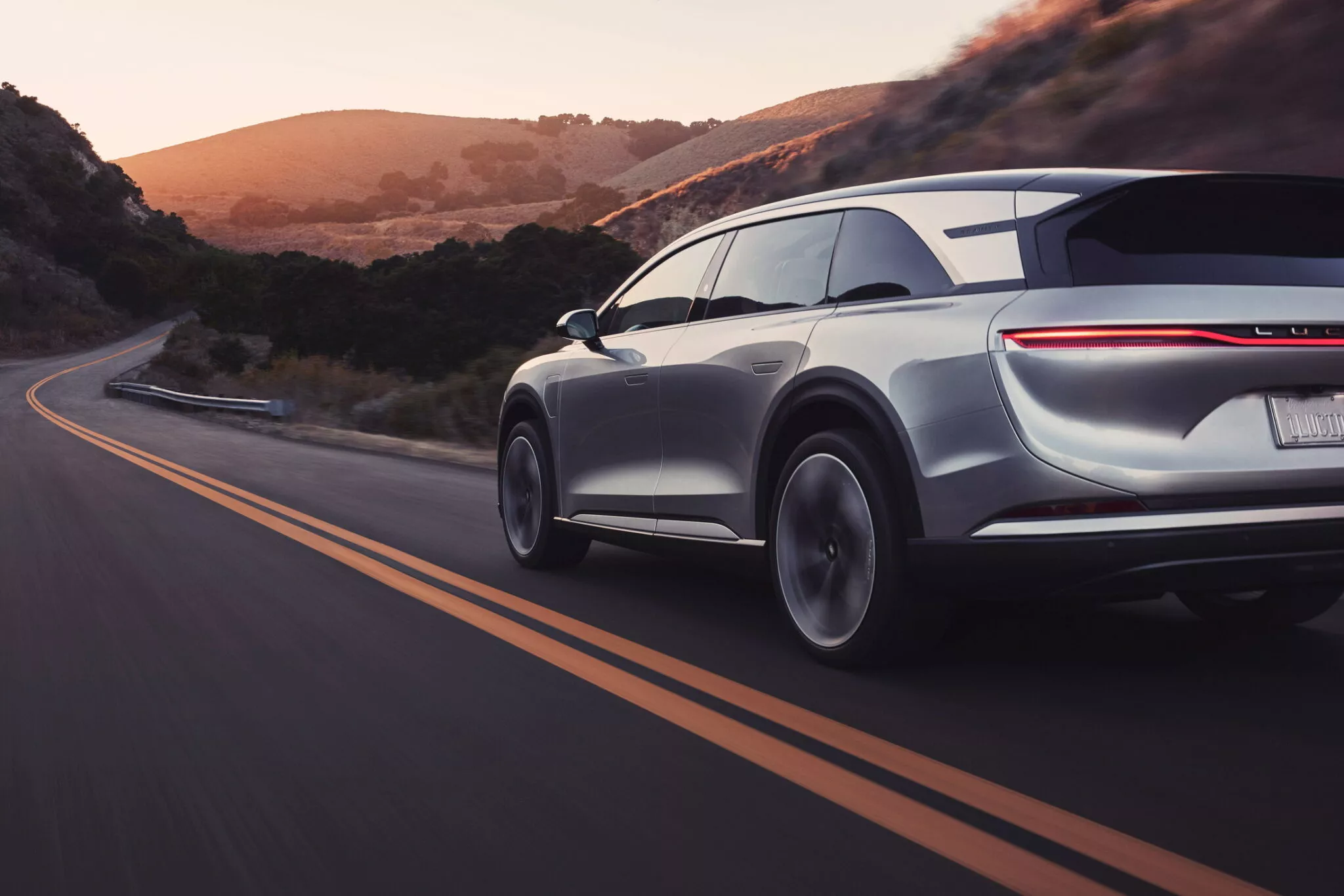 أسعار ومواصفات لوسيد جرافيتي SUV الفاخرة الجديدة كلياً أسعار ومواصفات لوسيد جرافيتي SUV الفاخرة الجديدة كلياً 6