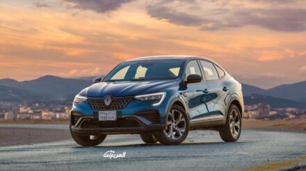 مميزات رينو اركانا 2025 التي تجعلها سيارة الشباب والعائلة مميزات رينو اركانا 2025