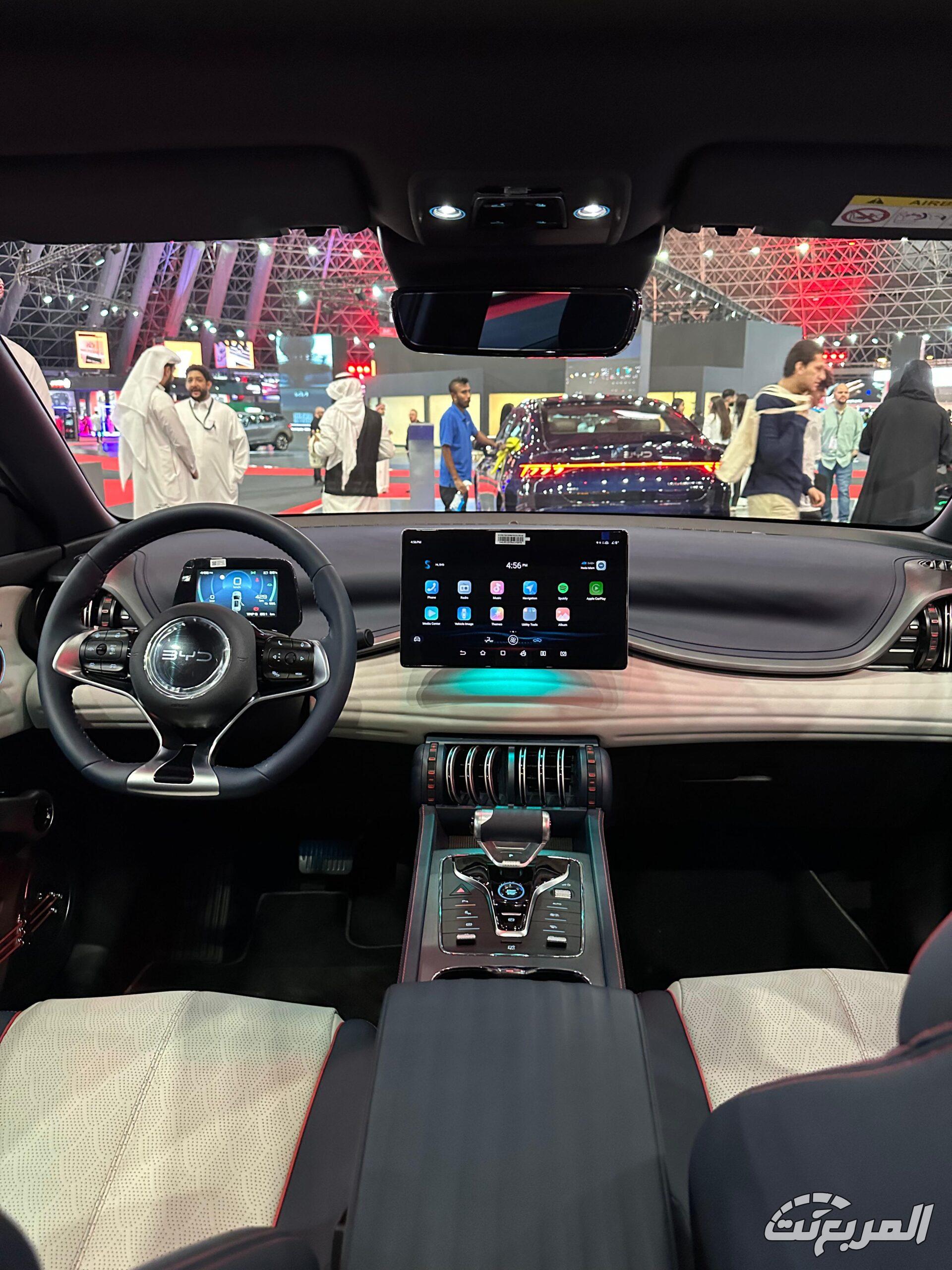 أسعار سيارات BYD موديل 2025 في السعودية مع أبرز المواصفات (صور وفيديو) مواصفات بي واي دي أتو 3 موديل 2025 بجميع الفئات والأسعار المتوفرة وأبرز العيوب والمميزات