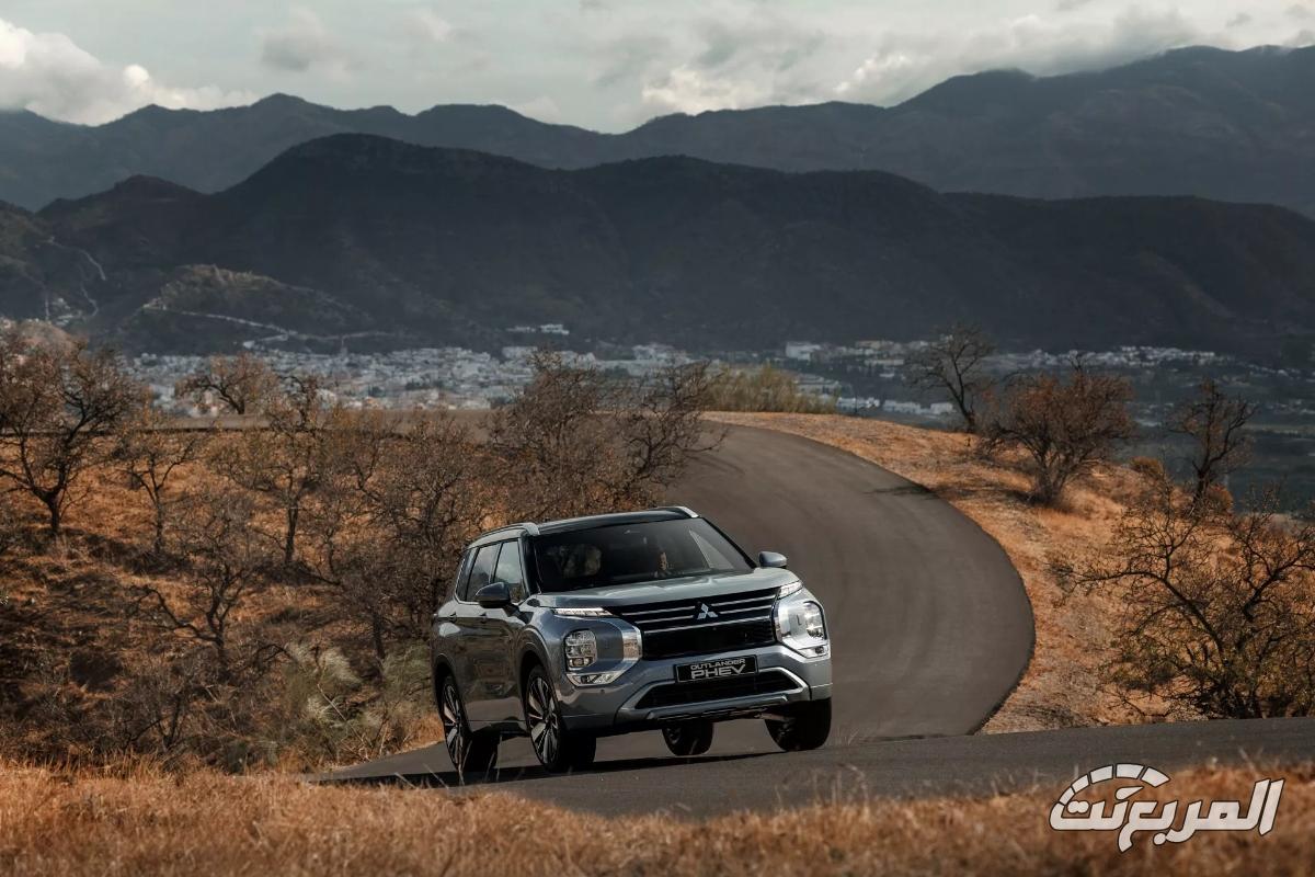 ميتسوبيشي-اوتلاندر-2025-10-2
