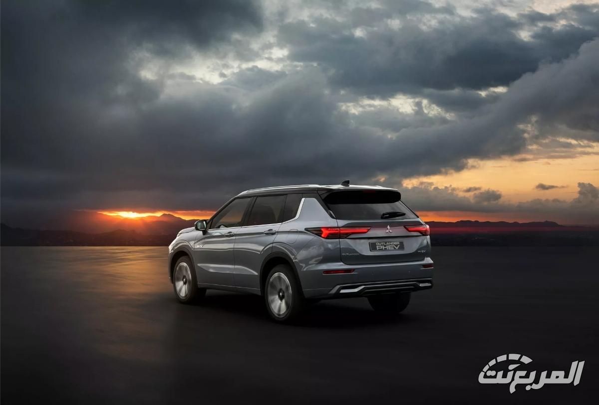 ميتسوبيشي-اوتلاندر-2025-14-2