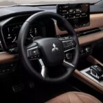 ميتسوبيشي-اوتلاندر-2025-19-2