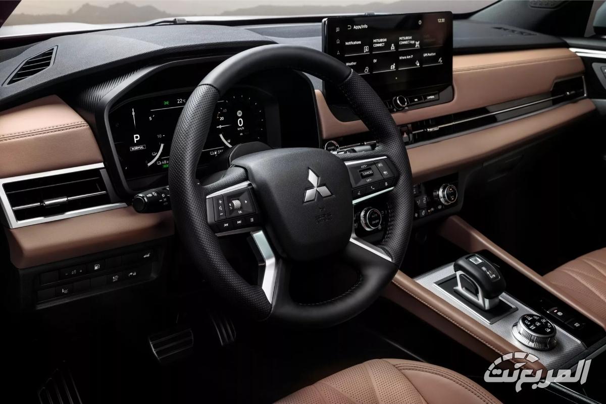ميتسوبيشي-اوتلاندر-2025-19-2