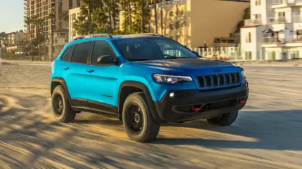 جيب شيروكي ستعود للحياة في 2025 بتصميم ومحرك جديد جيب شيروكي ستعود للحياة في 2025 بتصميم ومحرك جديد 6