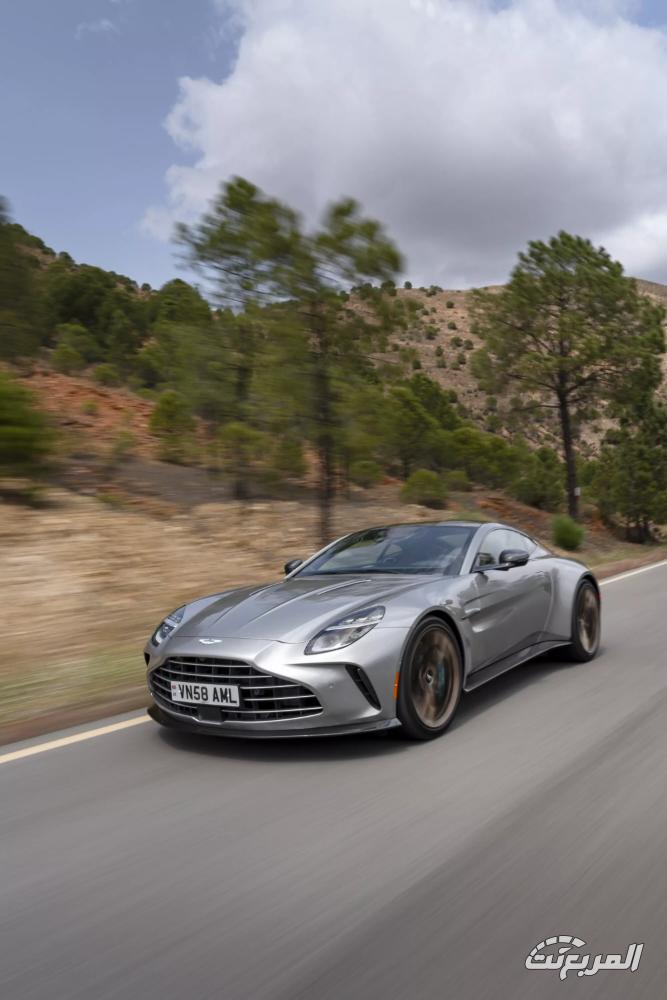 aston-martin-vantage-المربع-نت-36