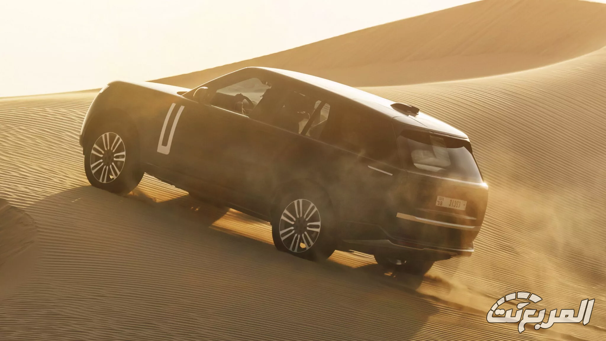 لاندروفر رنج روفر 2026 الكهربائية تظهر بدون تمويهات أثناء اختبارها في صحراء الإمارات والقطب الشمالي لاندروفر رنج روفر 2026 الكهربائية تظهر بدون تمويهات أثناء اختبارها في صحراء الإمارات والقطب الشمالي 1