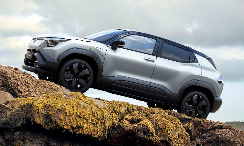 سوزوكي تكشف النقاب عن “إي فيتارا” الكهربائية الجديدة