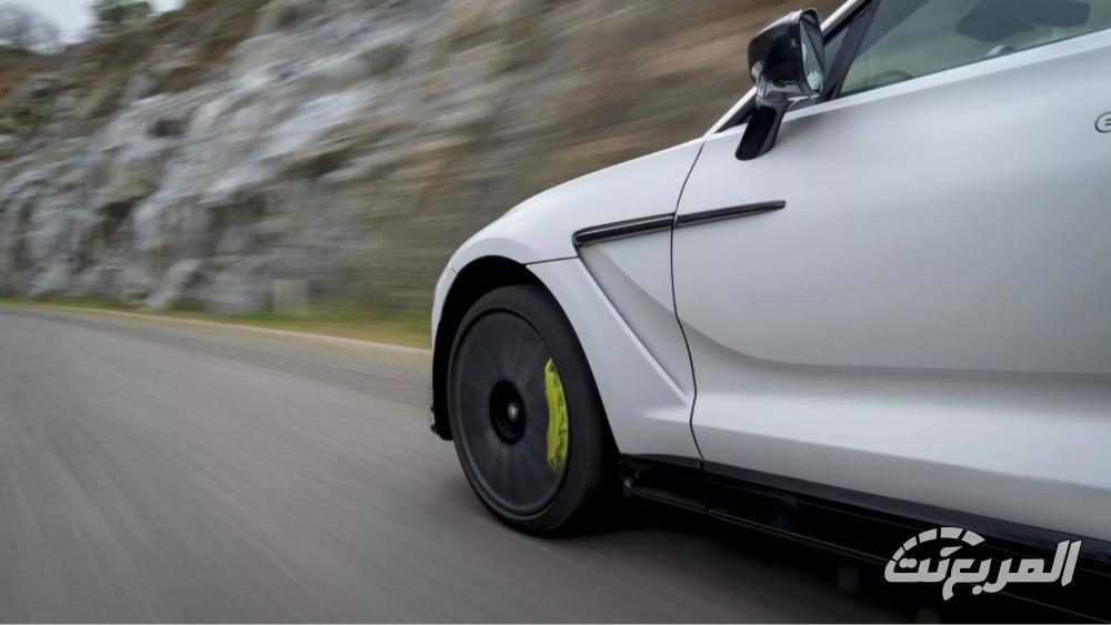 استون-مارتن-dbx707-المربع-نت-36