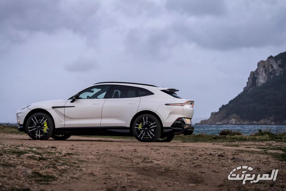 استون-مارتن-dbx707-المربع-نت-40