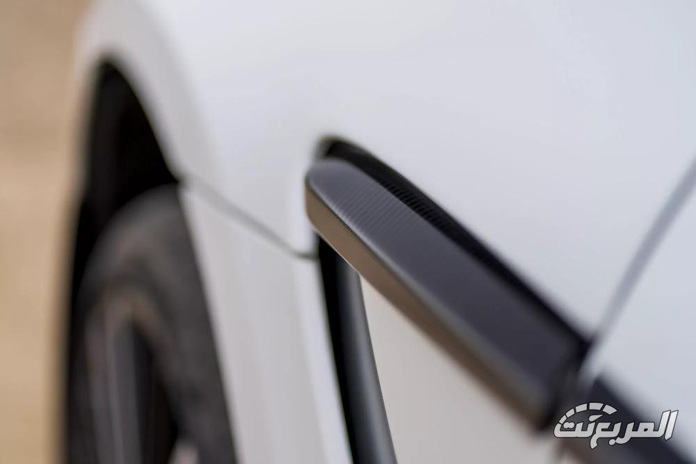 استون-مارتن-dbx707-المربع-نت-49