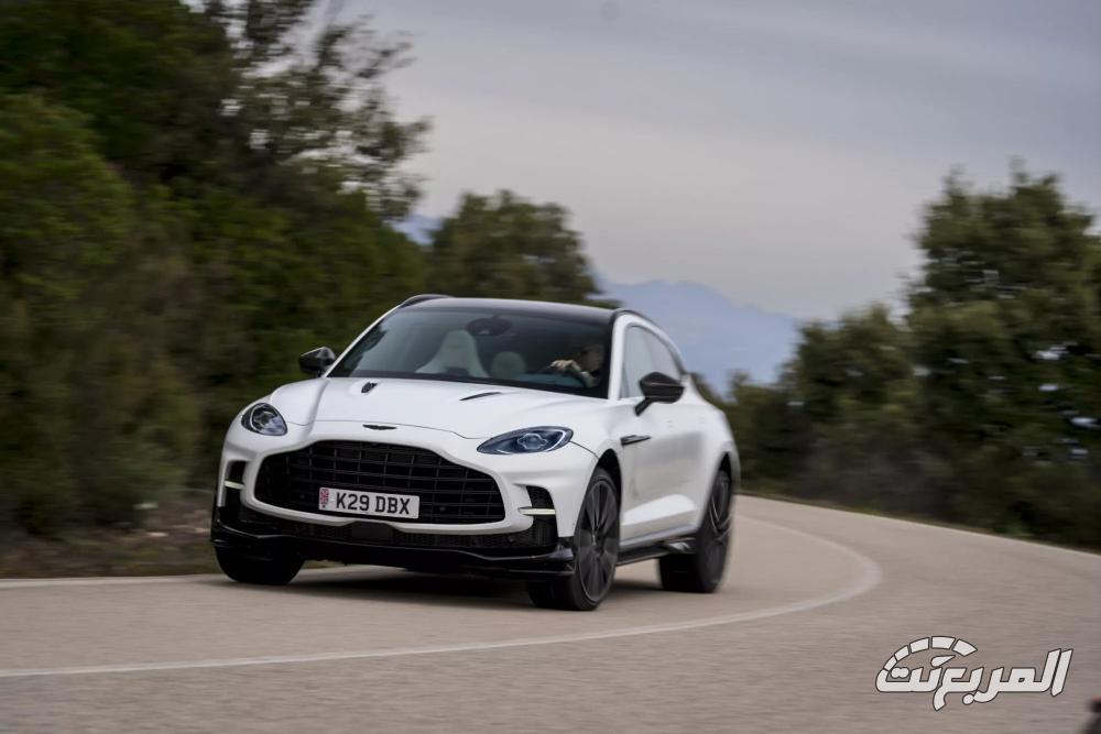 استون-مارتن-dbx707-المربع-نت-66