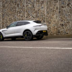 استون-مارتن-dbx707-المربع-نت-76