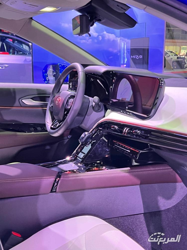 تويوتا-كامري-معرض-جدة-2024-المربع-نت-12