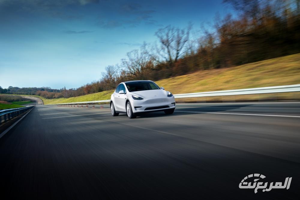 تيسلا-موديل-y-المربع-نت-30