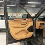 جيب-جراند-شيروكي-ساميت-ريزيرف-26