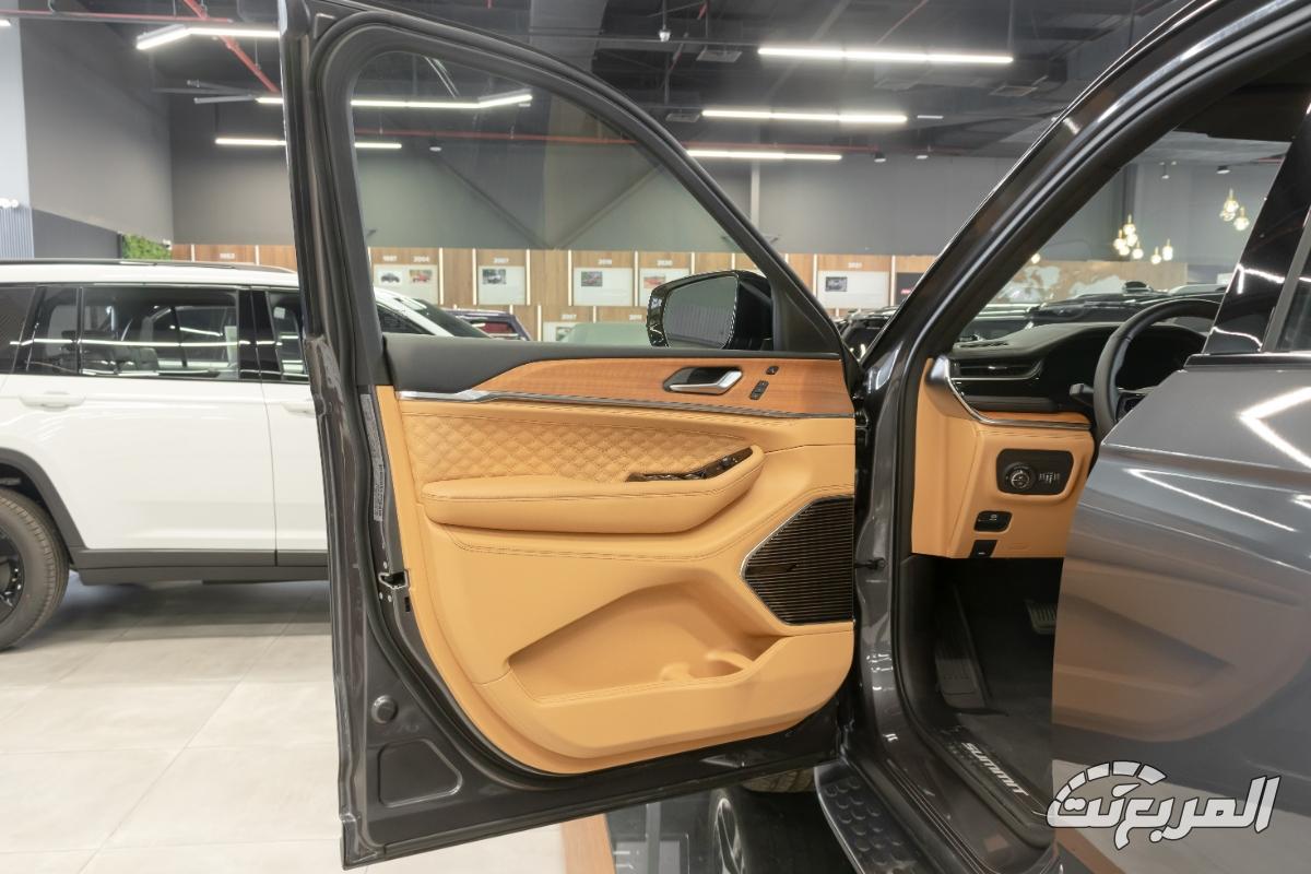 جيب-جراند-شيروكي-ساميت-ريزيرف-26