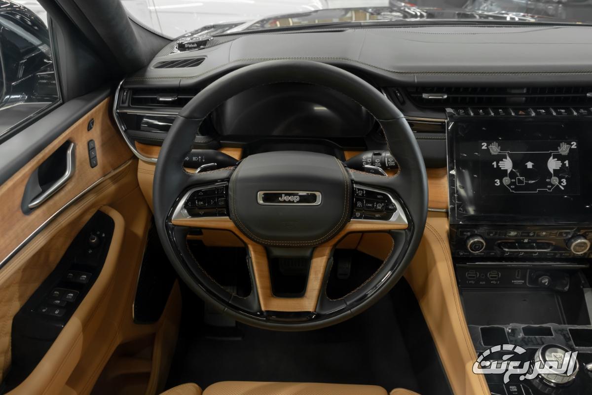 جيب-جراند-شيروكي-ساميت-ريزيرف-37