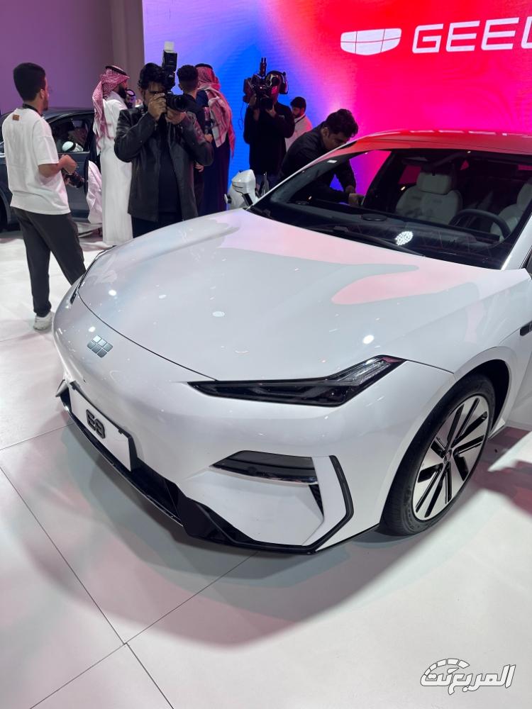 جيلي-e8-المربع-نت-15