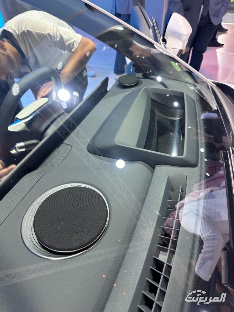 جيلي-e8-المربع-نت-19