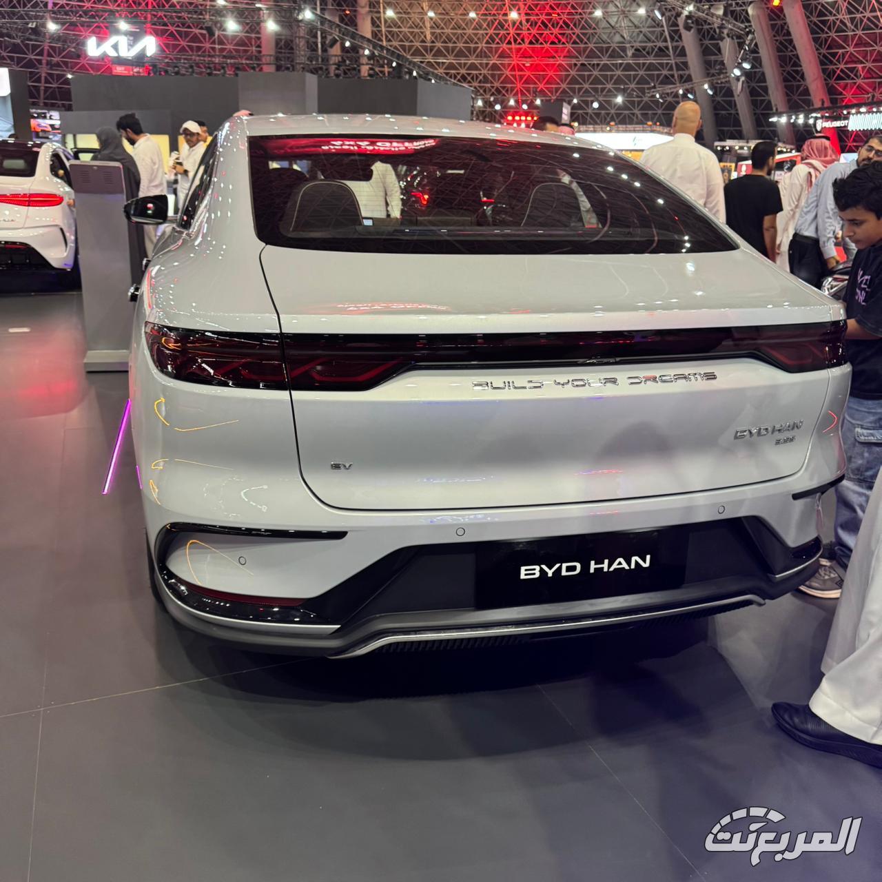 مواصفات بي واي دي هان 2025 بجميع الفئات والأسعار المتوفرة وأبرز العيوب والمميزات صور بي واي دي هان 2025 بجودة عالية من الداخل والخارج والألوان المتوفرة مع الفئات والأسعار
