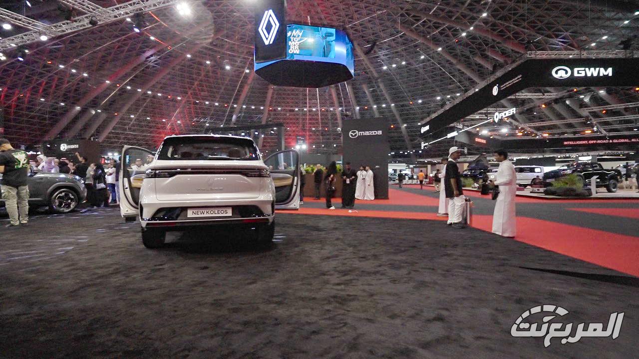 مواصفات رينو نيو كوليوس 2025 بجميع الفئات مع الصور وأبرز العيوب والمميزات صور رينو نيو كوليوس 2025 بجودة عالية من الخارج والداخل مع عرض أبرز التجهيزات