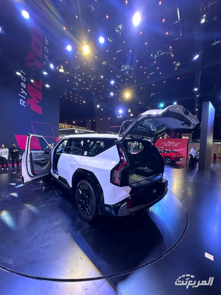 كيا-ev9-المربع-نت-11-2