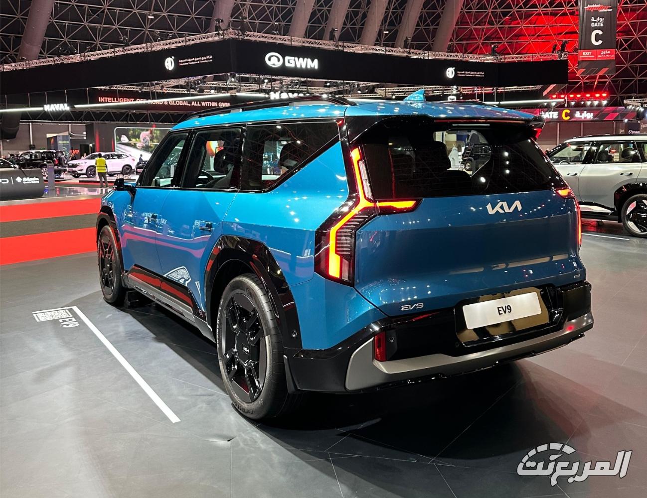 كيا-ev9-المربع-نت-2-3
