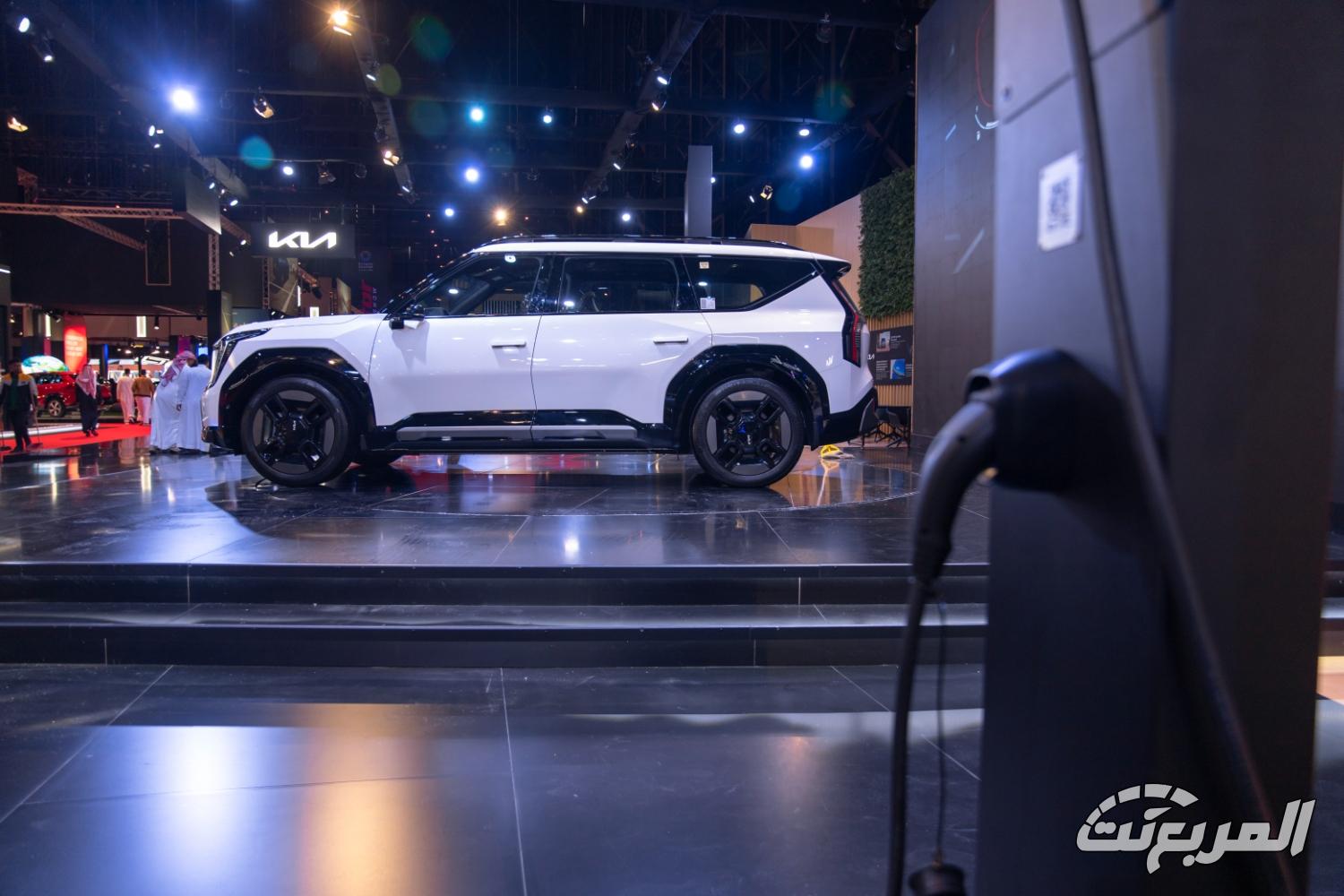 كيا-ev9-المربع-نت-3-2