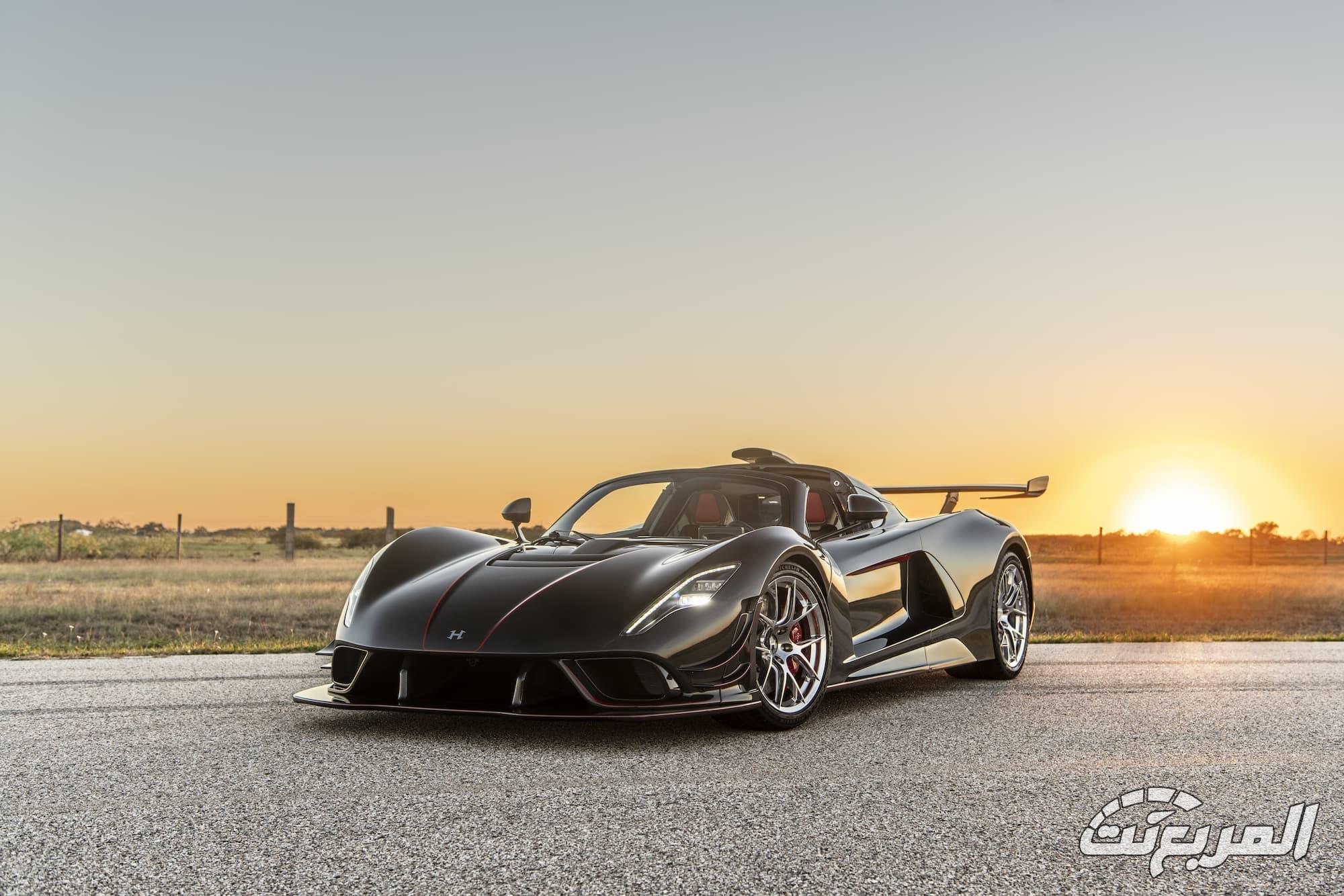 هذه 10 من أسرع السيارات المكشوفة على الإطلاق من حيث السرعة القصوى هينيسي فينوم F5 ريفولوشن رودستر