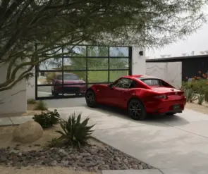 مازدا MX-5 مياتا 2025 تحصل على إصدار حصري للاحتفال بالذكرى السنوية 35 للسيارة 7