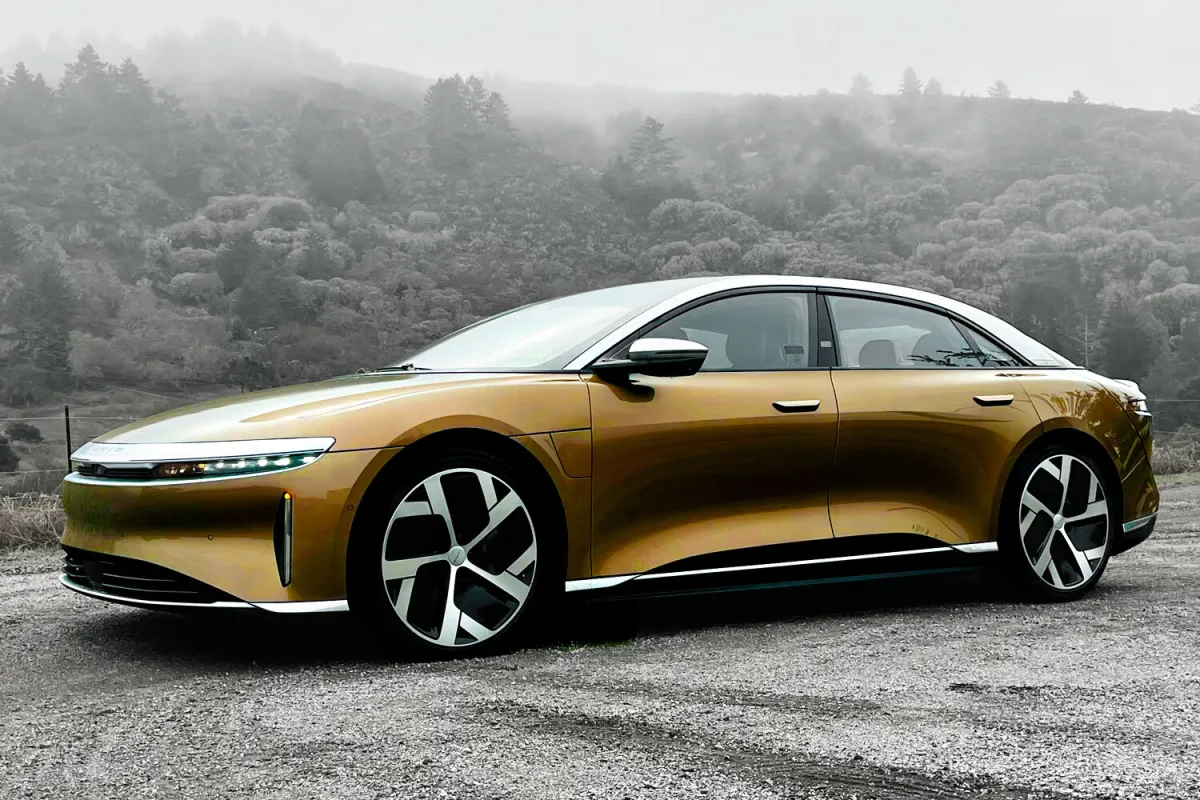 ما هي أنواع بطاريات السيارات الكهربائية ؟