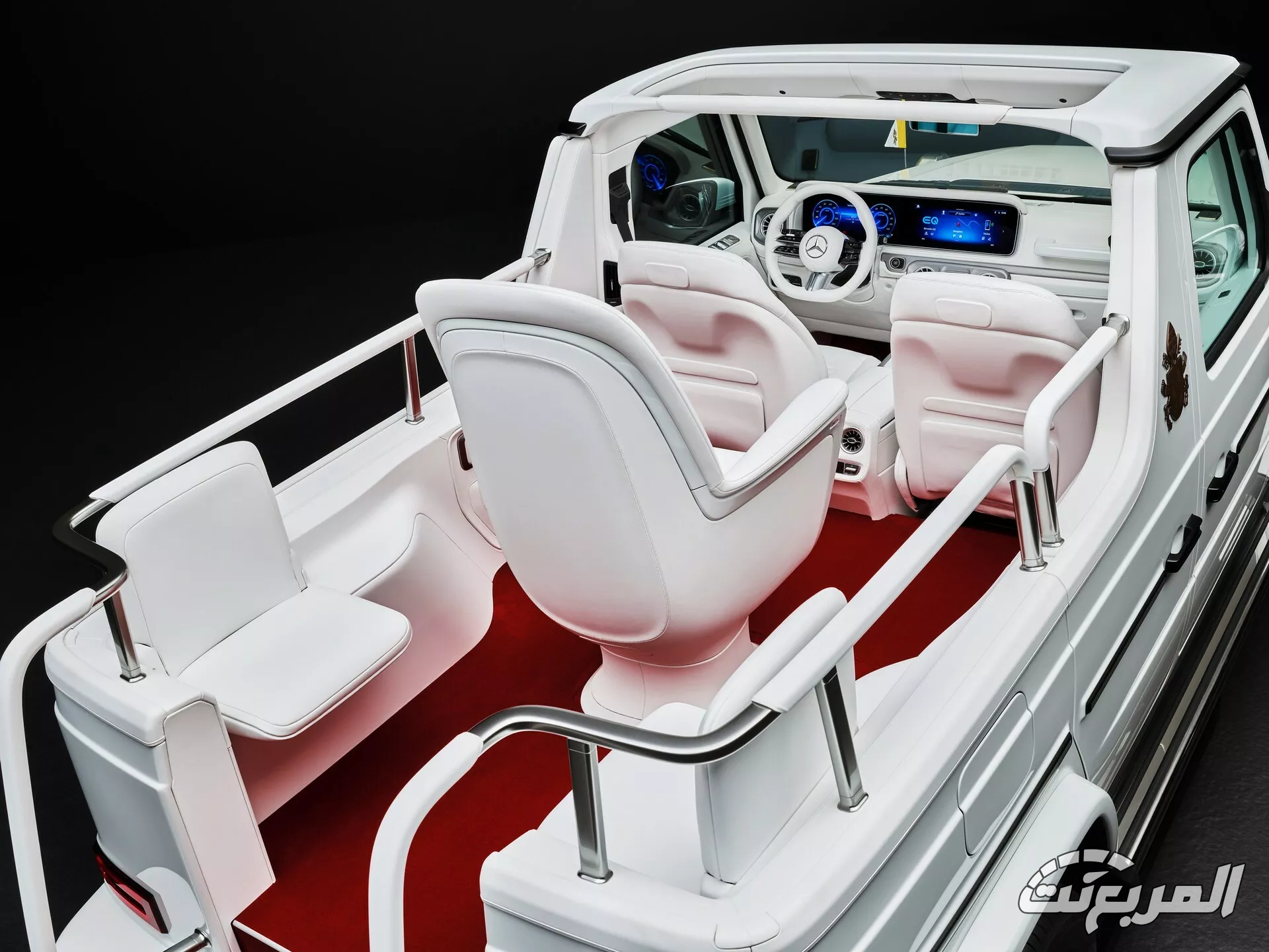 مرسيدس جي كلاس الكهربائية تحصل على نسخة خاصة معدلة لبابا الفاتيكان مرسيدس جي كلاس الكهربائية تحصل على نسخة خاصة معدلة لبابا الفاتيكان 2