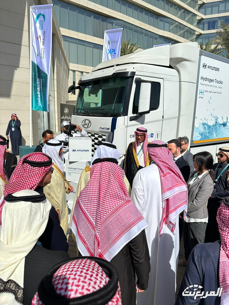 هيونداي تدشن شاحنتها الهيدروجينية الجديدة XCIENT في مؤتمر سلاسل الإمداد السعودي هيونداي تدشن شاحنتها الهيدروجينية الجديدة XCIENT في مؤتمر سلاسل الإمداد السعودي 1