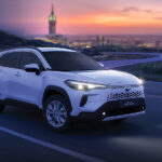 تويوتا-كورولا-كروس-2025-10
