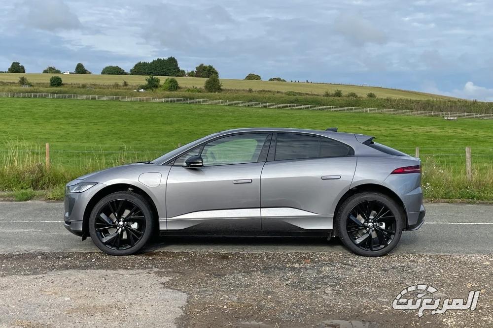 جاكوار-i-pace-2024-16