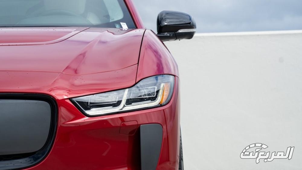 جاكوار-i-pace-2024-31