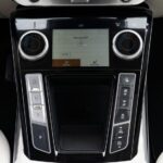 جاكوار-i-pace-2024-41